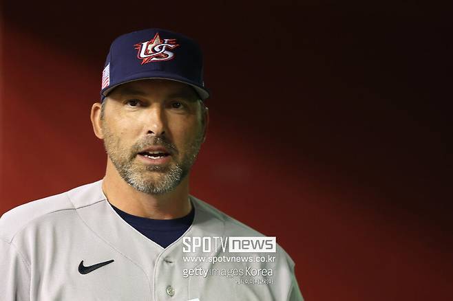 ▲ 마크 데로사 감독.