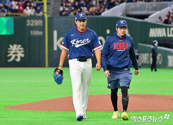 한국 야구 대표팀을 이끄는 류지현 감독은 2026 월드베이스볼클래식(WBC) 8강전을 앞두고 팔꿈치 염증 진단을 받아 미국 마이애미행 전세기에 탑승하지 못한 좌완 투수 손주영(LG트윈스)의 빈 자리를 문동주(한화 이글스)가 아닌 한국계 우완 투수 라일리 오브라이언(세인트루이스 카디널스)으로 메꾸는 걸 고려 중이다. 손주영은 지난 9일 일본 도쿄돔에서 열린 호주와의 대회 조별리그 C조 최종전에서 투구 도중 팔꿈치 통증을 호소했고, 병원 검진에서 좌측 팔꿈치 회내근 염증 및 부종 진단을 받아 10일간 휴식이 필요한 것으로 밝혀졌다. 엑스포츠뉴스DB