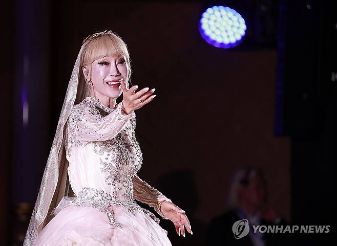 2025년 11월 한-UAE 문화교류행사에서 공연하는 조수미 [아부다비=연합뉴스. 촬영 김도훈. 재판매 및 DB 금지]