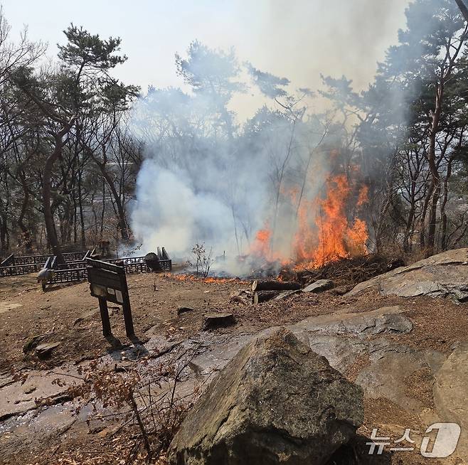 화재 현장. (경기도소방재난본부 제공. 재판매 및 DB금지) 2026.3.12/뉴스1