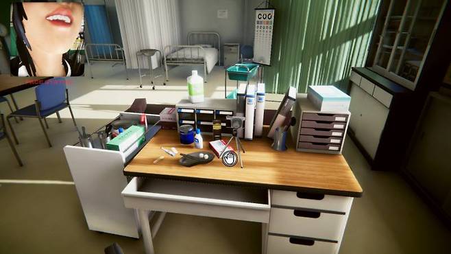 원하지 않아도 주변 분위기에 맞춰서 웃어야하는 상황이라는 메시지도 담았다