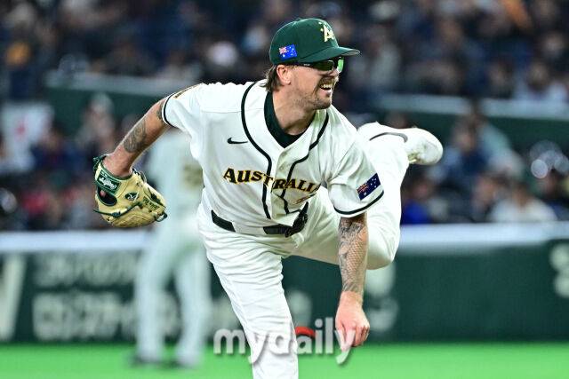 9일 일본 도쿄돔에서 열린 2026 월드 베이스볼 클래식(WBC) 조별리그 한국-호주 경기.호주 웰스가 선발 투수로 나와 힘차게 투구하고 있다./마이데일리