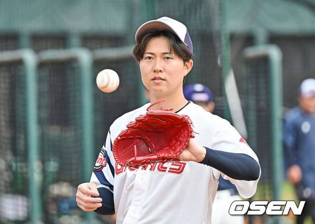 [OSEN=타이난(대만), 이석우 기자] 롯데 자이언츠 쿄야마/ foto0307@osen.co.kr