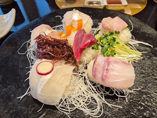 인천의 한 고급 일식집 정식 메뉴. 뉴스하다DB.