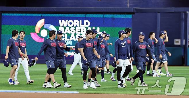 12일 오후(현지시간) 미국 플로리다주 마이애미 론디포파크에서 2026 월드베이스볼클래식(WBC) 대한민국 대표팀 선수들이 공식훈련을 하고 있다. 2026.3.13 ⓒ 뉴스1 구윤성 기자
