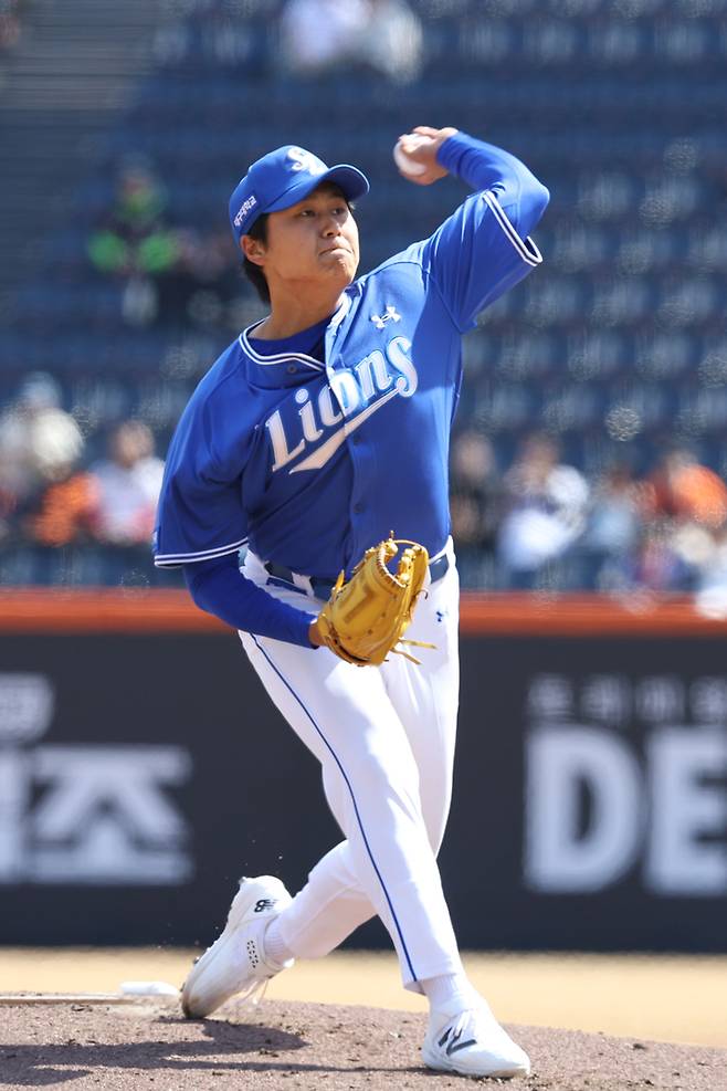 삼성 왼손 이승현이 13일 대전 한화생명 볼파크에서 열린 2026 KBO리그 시범경기 한화전에 선발 등판해 역투하고 있다. 사진 | 삼성 라이온즈