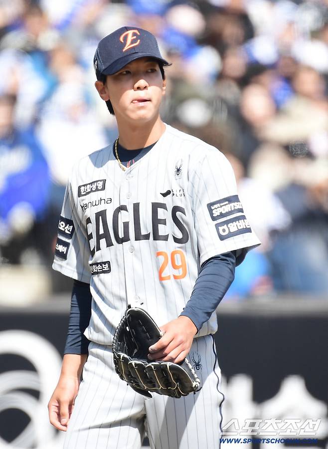 13일 대전 한화생명볼파크에서 열린 KBO리그 시범경기 한화와 삼성의 경기. 3회 투구를 마치고 마운드를 내려오는 한화 황준서. 대전=송정헌 기자songs@sportschosun.com/2026.03.13/
