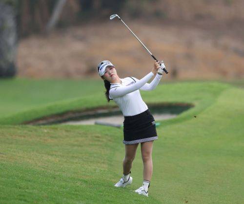 이예원이 KLPGA 투어 개막전인 리쥬란 챔피언십 1라운드 12번 홀에서 아이언 샷을 하고 있다. KLPGA 제공