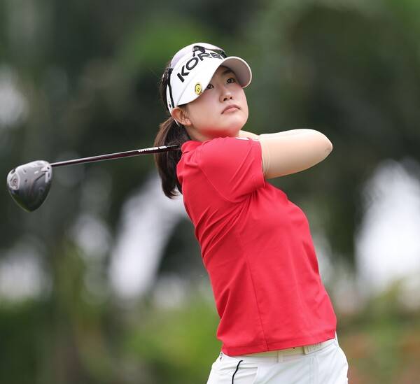 한국여자프로골프(KLPGA) 투어 2026시즌 개막전인 '신설 대회' 리쥬란 챔피언십에 출전한 대한민국 골프 국가대표 아마추어 선수 오수민이 1라운드에서 경기하는 모습이다. 사진제공=KLPGA (사진을 무단으로 사용하지 마십시오.)