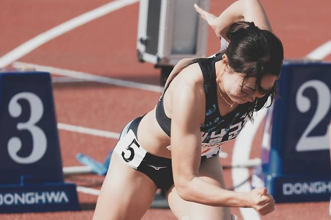 질주를 시작하는 이은빈. 윈윈스포츠컴퍼니 제공