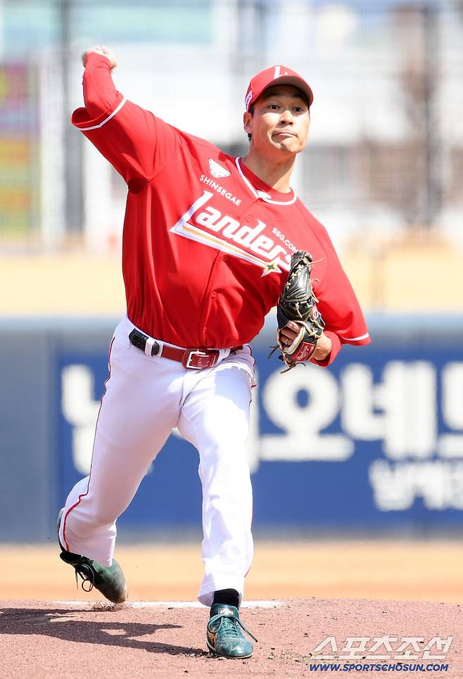 완급조절과 정교한 제구가 무엇인지 제대로 선보였던 타케다의 피칭이었다.