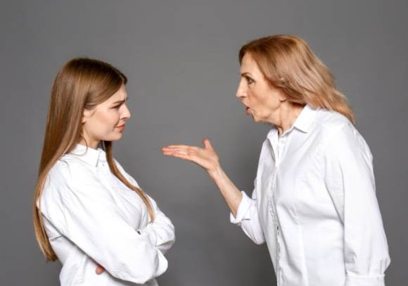 A씨는 아들이 데려온 예비 며느리를 탐탁지 않게 생각하고 있다고 한다. 사진은 본 기사 내용과 무관. [사진=Vocal Media]