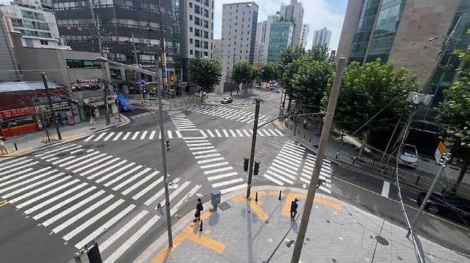 [서울=뉴시스] 2025년 대각선 횡단보도 사진1(당산동아아파트 교차로). 2025.11.18. (사진=서울시 제공) *재판매 및 DB 금지