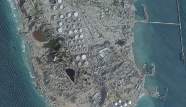 ▲하르그 섬의 Planet Labs PBC의 위성사진 캡쳐 ⓒ연합뉴스=로이터