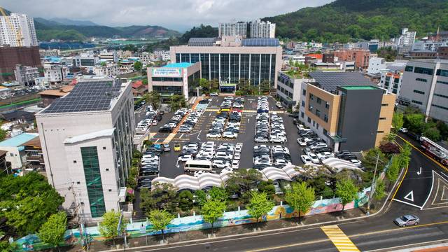 칠곡군청 전경. 칠곡군 제공