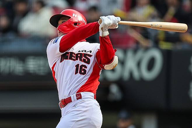 지난 14일 적시타를 때려낸 윤도현. KIA구단 제공