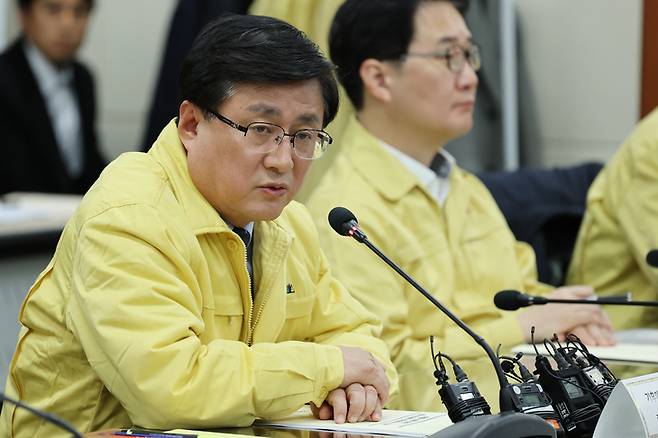 ▲김성환 기후에너지환경부 장관이 11일 서울 여의도 한국전력 남서울본부에서 열린 중동 상황 관련 에너지대책 점검회의에서 인사말을 하고 있다. (사진=연합뉴스)