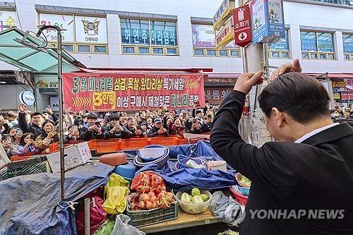 이재명 대통령, 창원 반송시장 방문 / 사진=연합뉴스