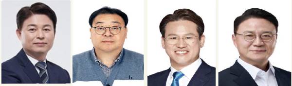 15일 현재 '제9회 전국동시지방선거' 부천시장 예비후보자들(오른쪽부터 한병환, 서진웅, 김용석)과 조용익 시장. /사진제공=중앙선거관리위원회