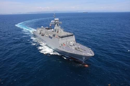 해군 기뢰부설함 남포함의 항해 모습. 사진 제공=방위사업청