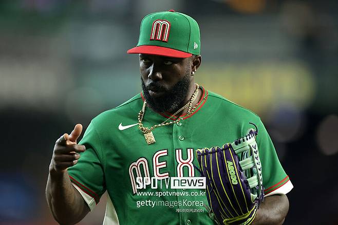 ▲ 랜디 아로자레나