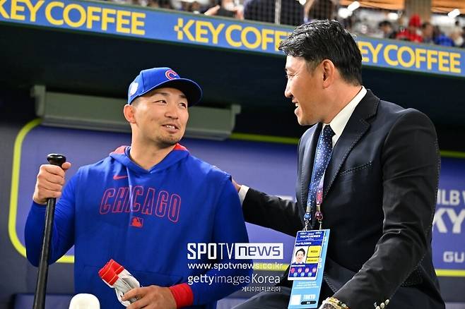 ▲ 스즈키 세이야(왼쪽)과 우치카와 세이치 해설위원(오른쪽)