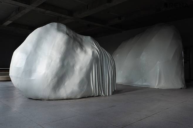 김주리, 0개의 기둥 1, 2022 © 김주리 및 타데우스 로팍 갤러리