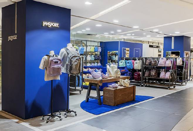 잔스포츠 롯데백화점 부산본점 매장 전경. (사진=무신사)