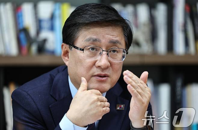 김성환 기후에너지환경부 장관이 지난 12일 서울 여의도 국회에서 뉴스1과 인터뷰를 하고 있다. 2026.3.12 ⓒ 뉴스1 김도우 기자