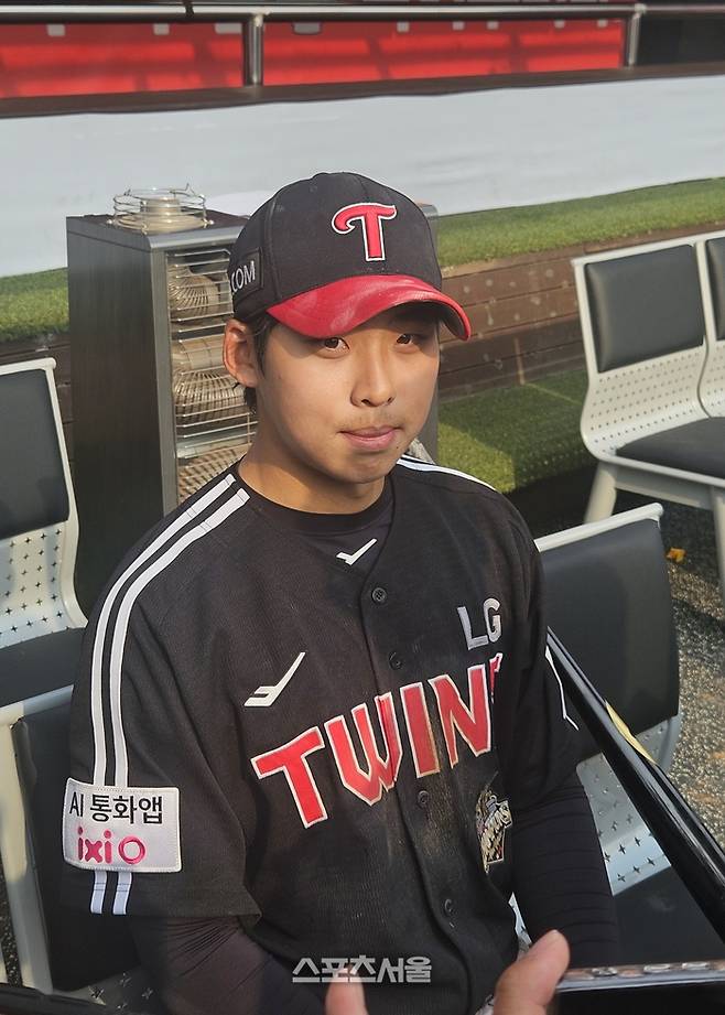 LG 추세현이 16일 수원케이티위즈파크에서 열린 2026 KBO리그 시범경기 KT전 승리 후 취재진 인터뷰에 응하고 있다. 수원 | 강윤식 기자 Skywalker@sportsseoul.com