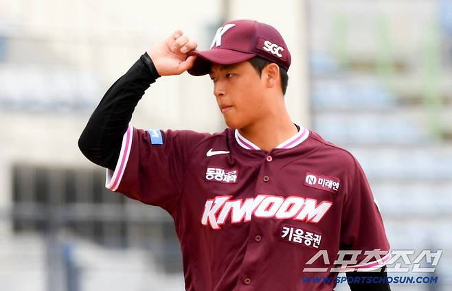 제구는 숙제로 남았지만 강력한 구위만큼은 인상적이었다.