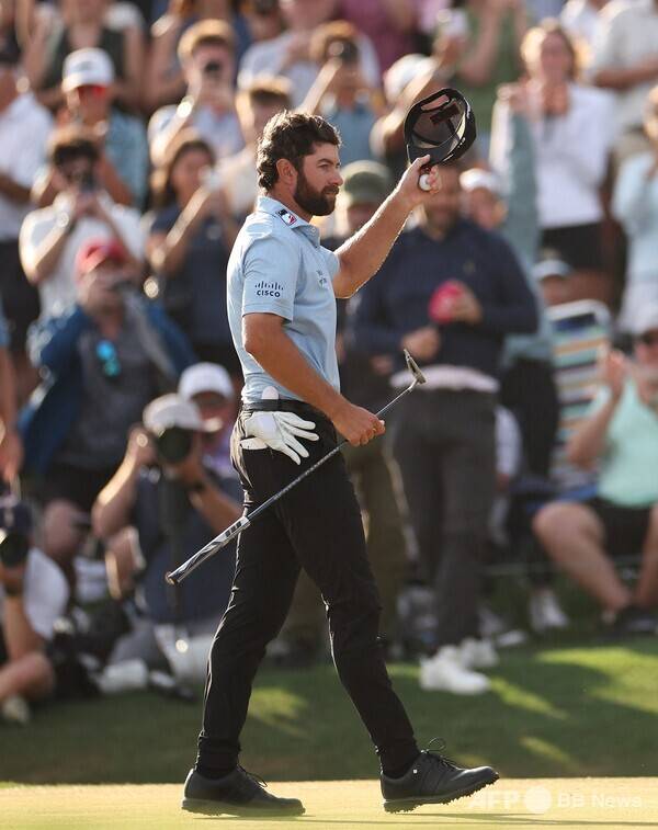 2026년 미국프로골프(PGA) 투어 '제5의 메이저 대회'로 불리는 플레이어스 챔피언십 우승을 차지한 캐머런 영(미국)이 최종라운드 18번홀 그린에서 우승을 확정하는 모습이다. 사진제공=ⓒAFPBBNews = News1 (사진을 무단으로 사용하지 마십시오.)