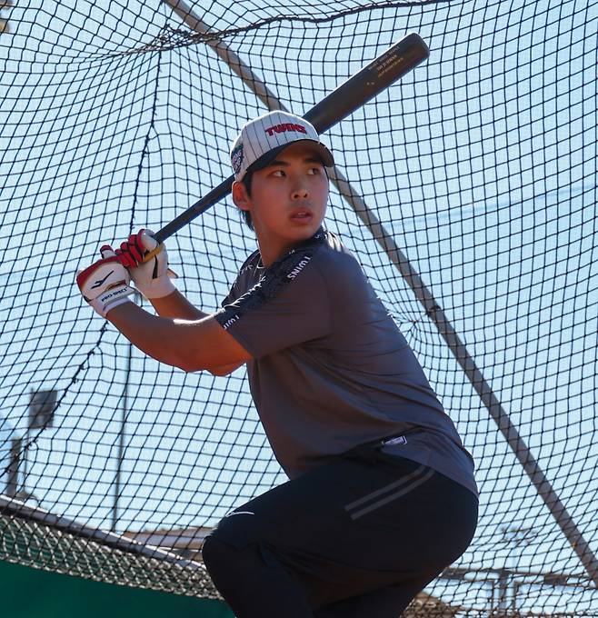 추세현이 미국 애리조나 스프링캠프에서 타격 훈련을 하고 있다. 구단 제공