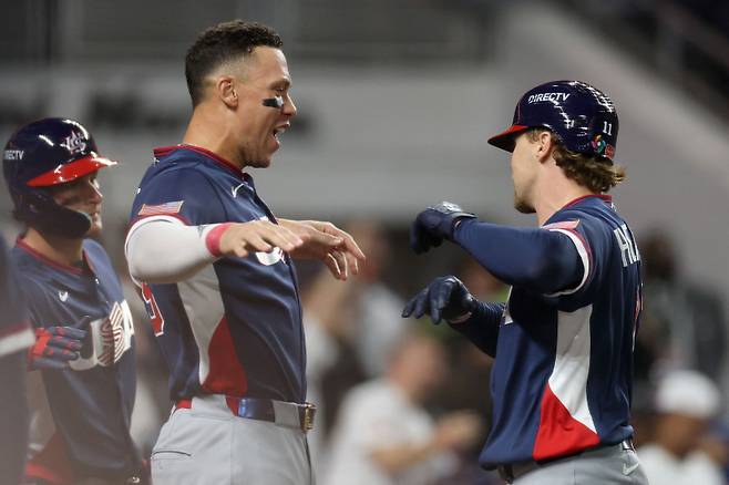 <yonhap photo-7485="">클라이맥스에 오른 월드베이스볼클래식(WBC). 미국 대표팀 내부 자존심 경쟁이 결승전에서도 시너지를 발휘할지 주목된다.&nbsp;Al Bello/Getty Images/AFP (Photo by AL BELLO / GETTY IMAGES NORTH AMERICA / Getty Images via AFP)/2026-03-16 11:27:23/ <저작권자 ⓒ 1980~2026 ㈜연합뉴스. 무단 전재 재배포 금지, AI 학습 및 활용 금지></yonhap>