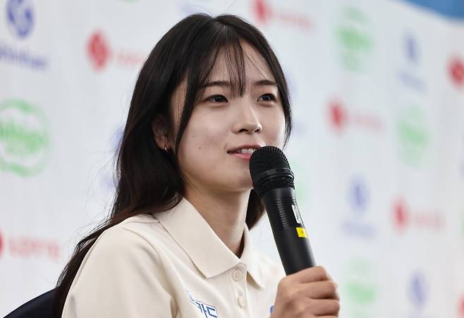 동계올림픽 스노보드 금메달리스트 최가온이 지난 9일 미디어데이에서 올림픽 수상 소감과 귀국 이후 근황에 대해 말하고 있다. 사진=뉴스1