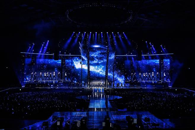 ZeroBaseOne performs during one of the encore concerts of its ″Here & Now″ world tour held on March 13, 14 and 15 at the KSPO Dome in southern Seoul. [WAKEONE]