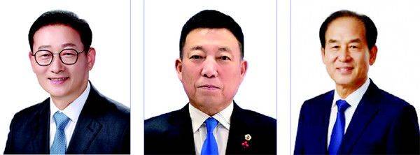 이재각 전 충북지방병무청장(사진 왼쪽부터), 김인정 전남도의원, 김희수 군수. 모노리서치 제공