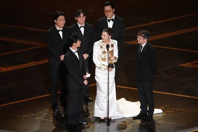 넷플릭스 애니메이션 영화 ‘케이팝 데몬 헌터스’가 미국 아카데미 시상식에서 2관왕에 오른 가운데, 수상자들의 수상소감 중단으로 인해 때아닌 인종차별 논란에 휩싸였다. / 사진 = 연합뉴스