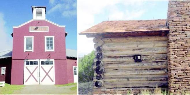 미국 뉴멕시코 ‘조로 목장’ 부지에 있던 건물들. 왼쪽은 소방서 형태 건물, 오른쪽은 통나무집으로 목장에는 여러 부속 시설이 함께 조성돼 있었다. 미국 법무부(DOJ)