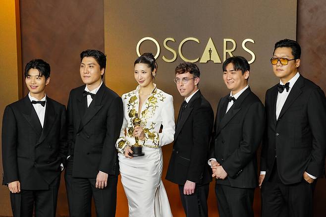 《케이팝 데몬 헌터스》 OST 《골든》 창작진들 ⓒUPI=연합뉴스