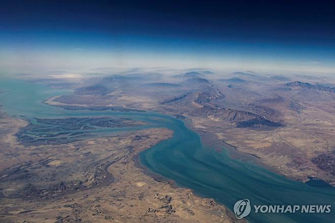 호르무즈 해협의 게슘 섬 전경 [로이터=연합뉴스 자료사진. 재판매 및 DB 금지]