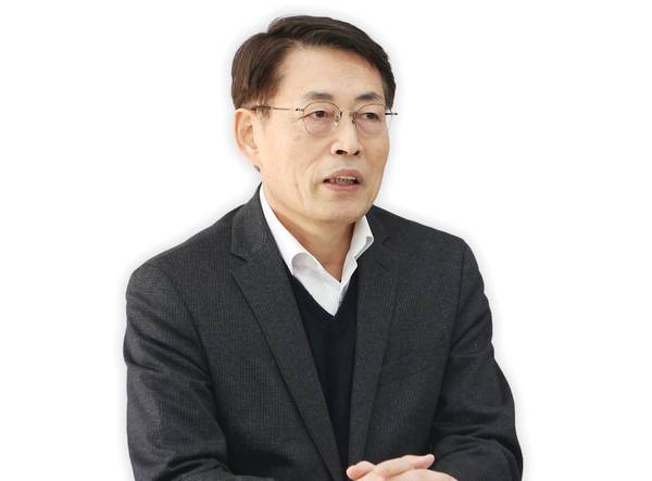 서순탁 경제정의실천시민연합 공동대표가 지난 16일 서울시립대학교에서 경인일보와의 인터뷰를 통해 “경기도의 가장 큰 현안은 불균형”이라고 꼽았다. 2026.3.16 /경제정의실천시민연합 제공