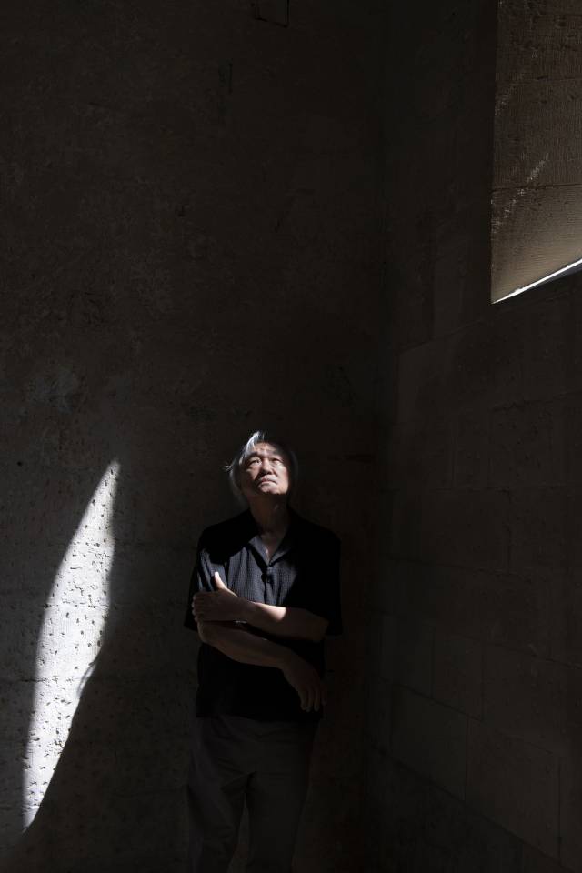 백건우 피아니스트 모습 .부산문화회관 제공