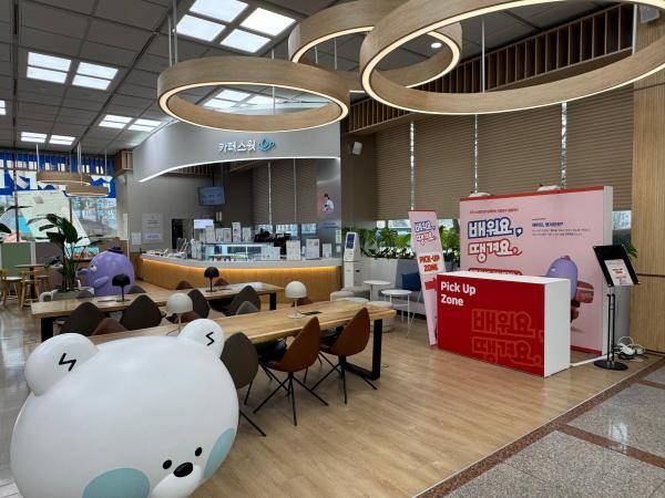 서울 중구 신한은행 본점 1층에 위치한 카페스윗. [사진=김윤섭 기자]