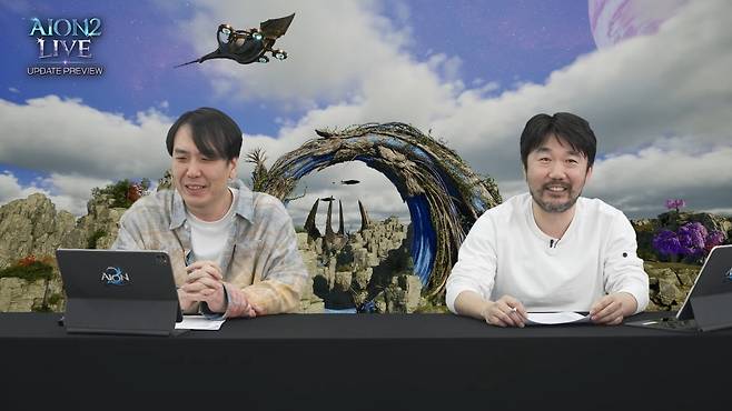 소인섭 아이온2 사업실장, 김남준 아이온2 개발PD [사진=아이온2 유튜브]