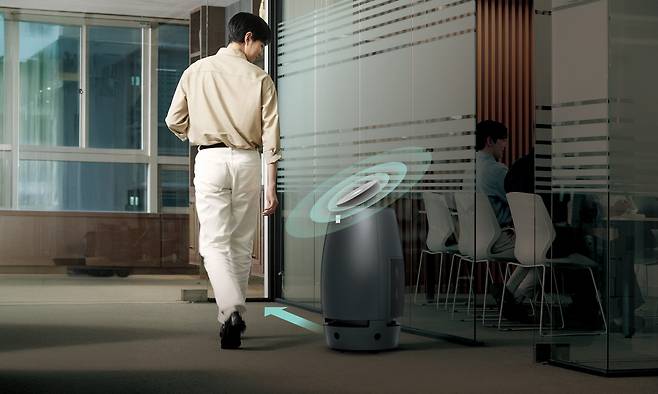 SK인텔릭스 웰니스 로봇 나무엑스(SK인텔릭스 제공)