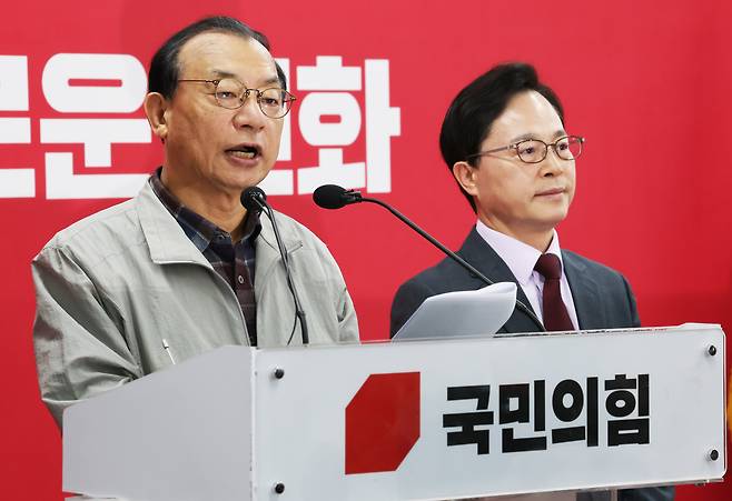 이정현 국민의힘 공천관리위원장이 2026년 3월 16일 서울 여의도 중앙당사에서 김영환 충북도지사 컷오프(공천배제) 관련 브리핑을 하고 있다. /장경식 기자