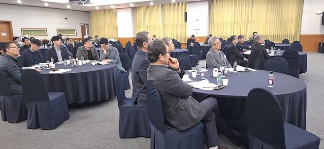 에너지밸리포럼 제82차 정례포럼 참석자들.