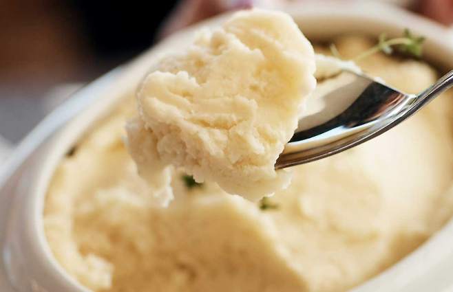 미국 건강매체 우먼스헬스는 설사에 도움이 되는 음식과 피해야 할 음식을 소개했다./사진=클립아트코리아