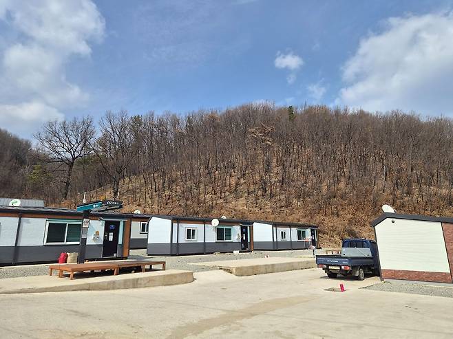 지난 16일 경북 안동시 일직면 원리 산불 이재민 임시조립주택 주거단지 모습. 김정석 기자